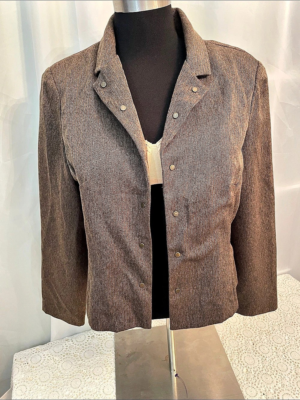 Karen Stevens Petite Herringbone Blazer in Brown Size 12P PTP 22” Length 20”